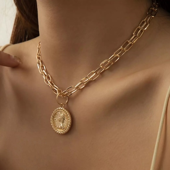 NEW 18K COIN DOUBLE LAYERED CHOKER NECKLACE, NICE NECKLACE, CUTE NECKLACE - Picture 2 of 6
